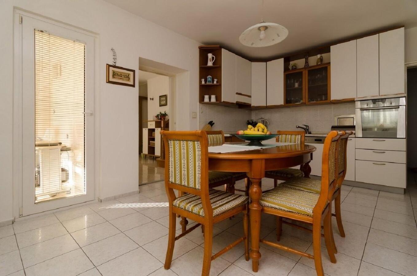 Holiday Home Old Town - Great Location Nin Bagian luar foto
