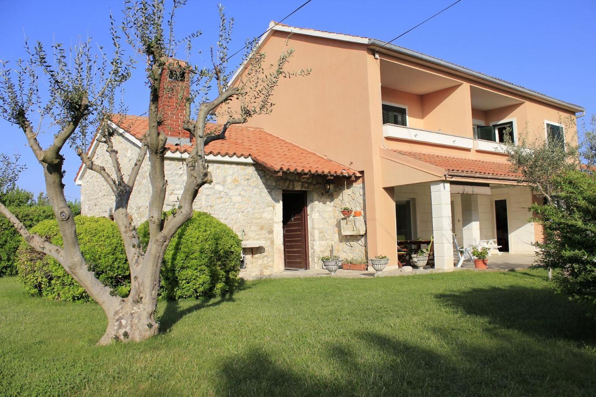 Holiday Home Old Town - Great Location Nin Bagian luar foto