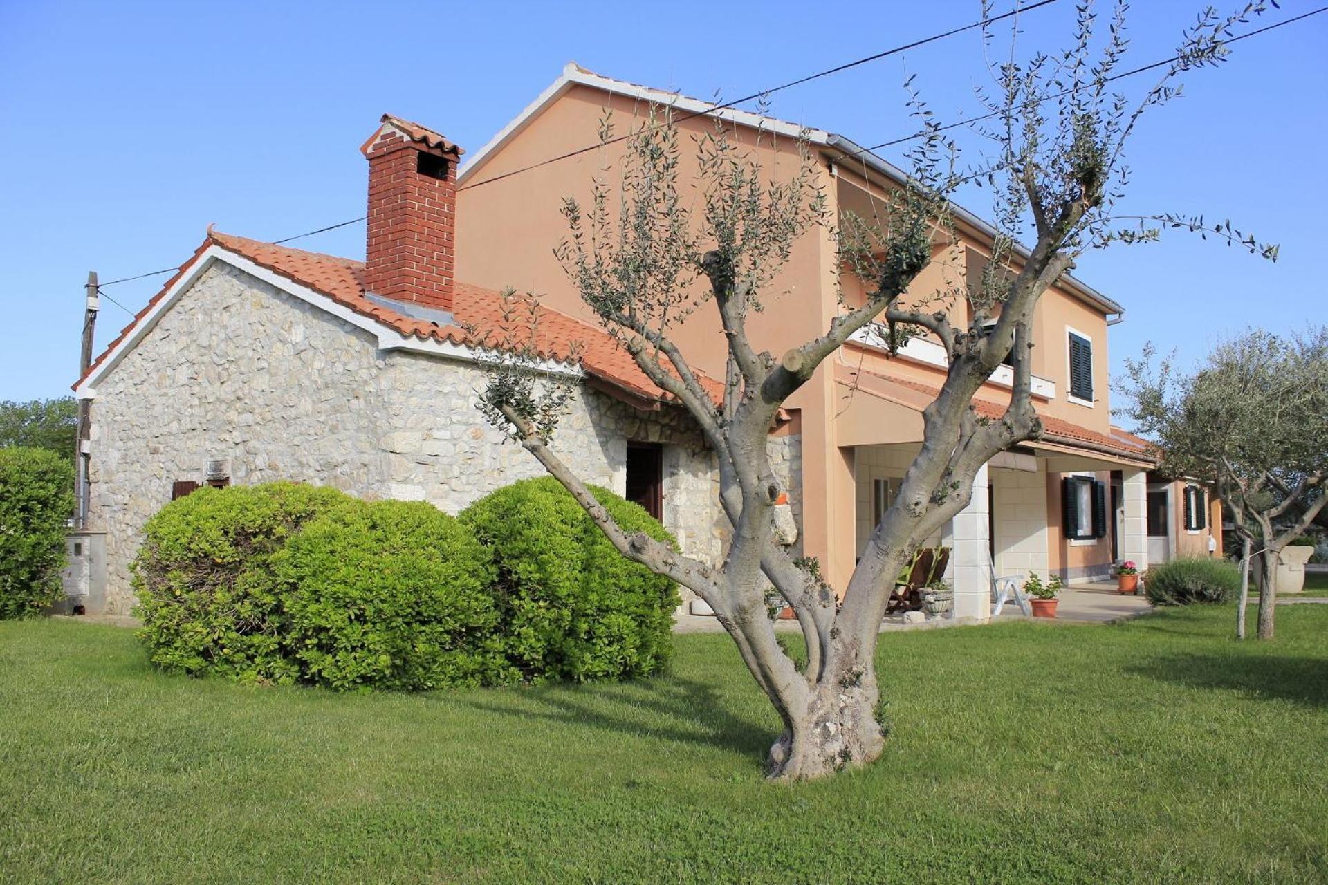 Holiday Home Old Town - Great Location Nin Bagian luar foto
